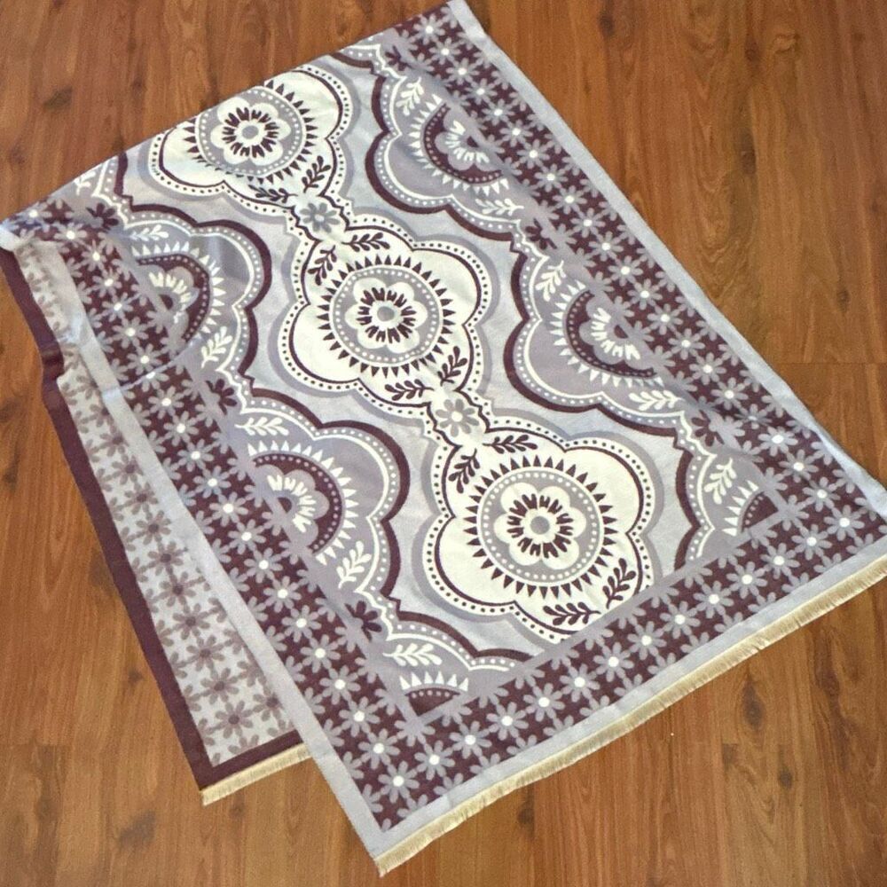 Ann Taylor printed soft large scarf shawl wrap purple